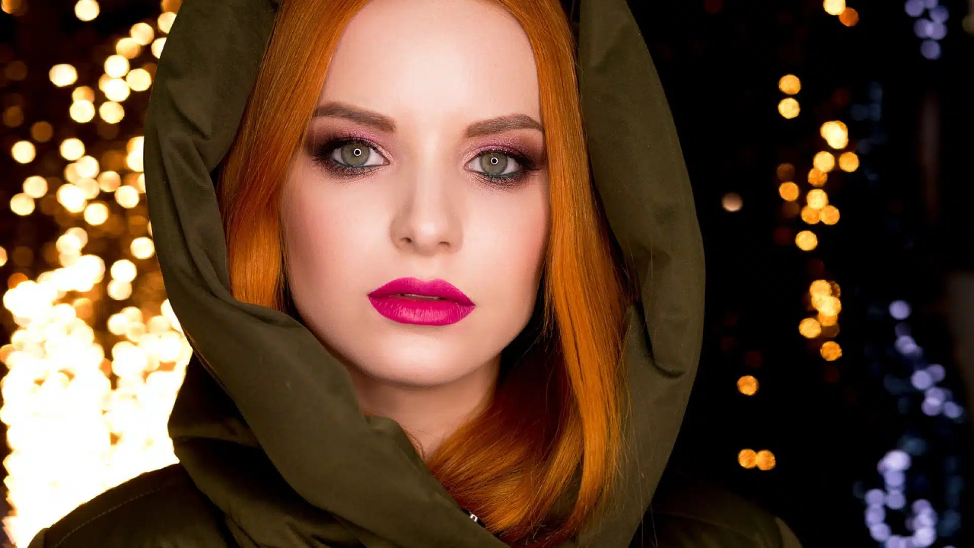 Rousse aux yeux verts : la magie de la génétique !